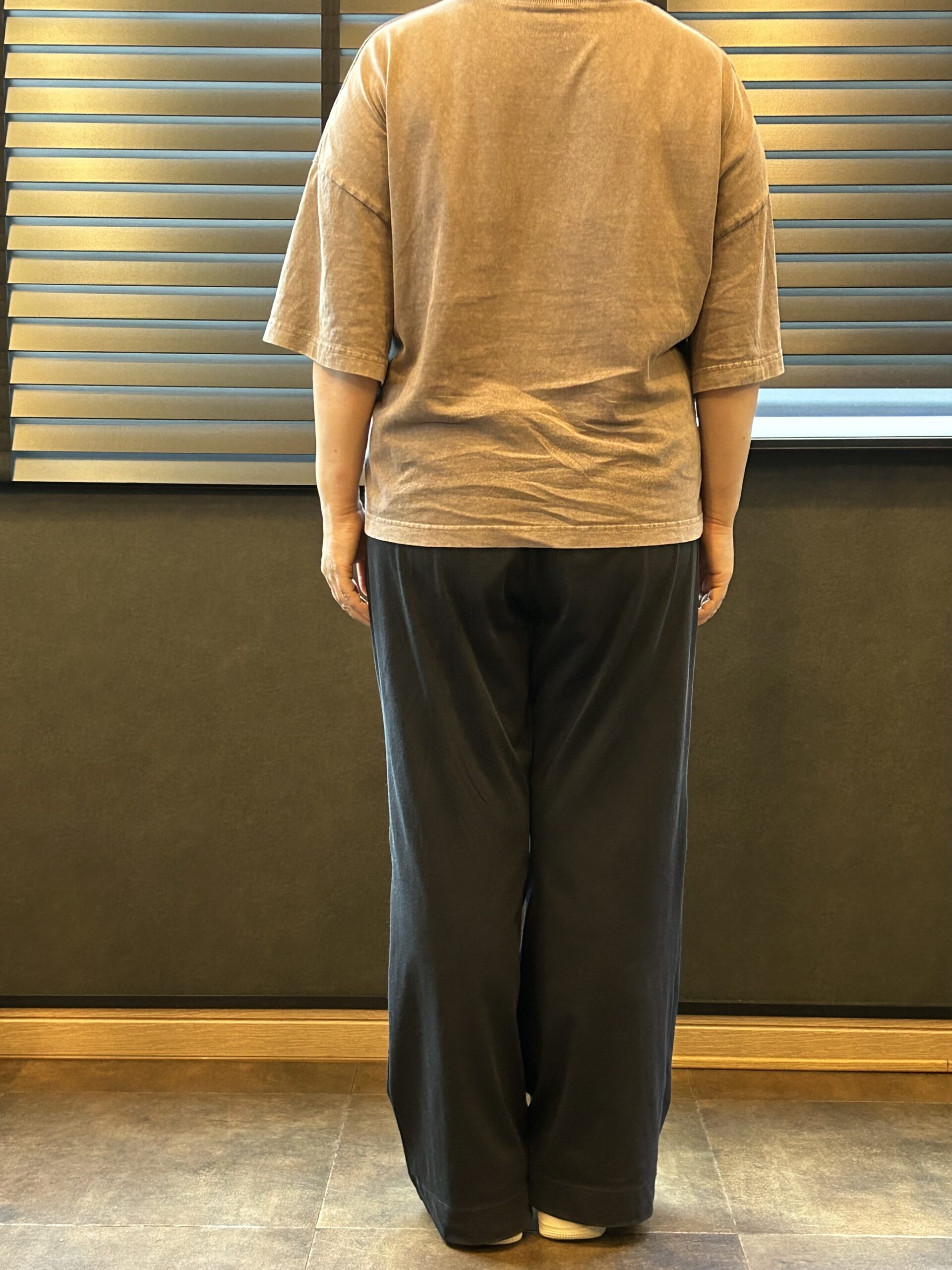 女性モニター様 ビフォー 背面